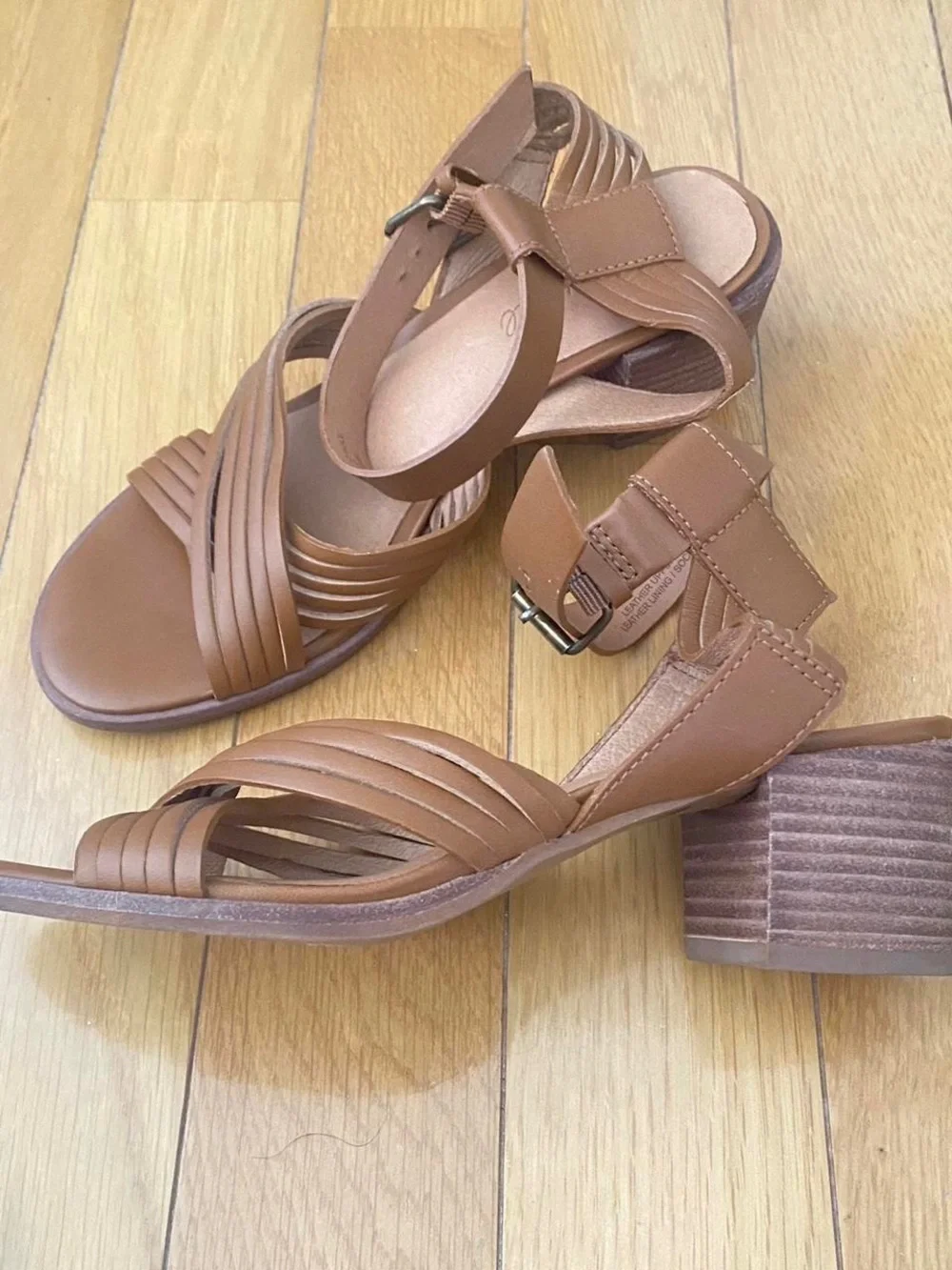 Madewell Multistrap Heeled Sandals in Leather. Size 10. Like New.